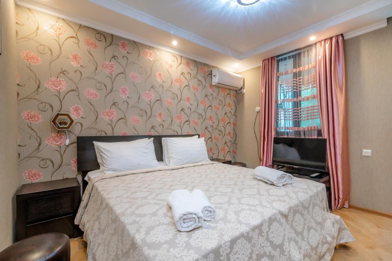 Borjomi Villa Roma Luaran gambar