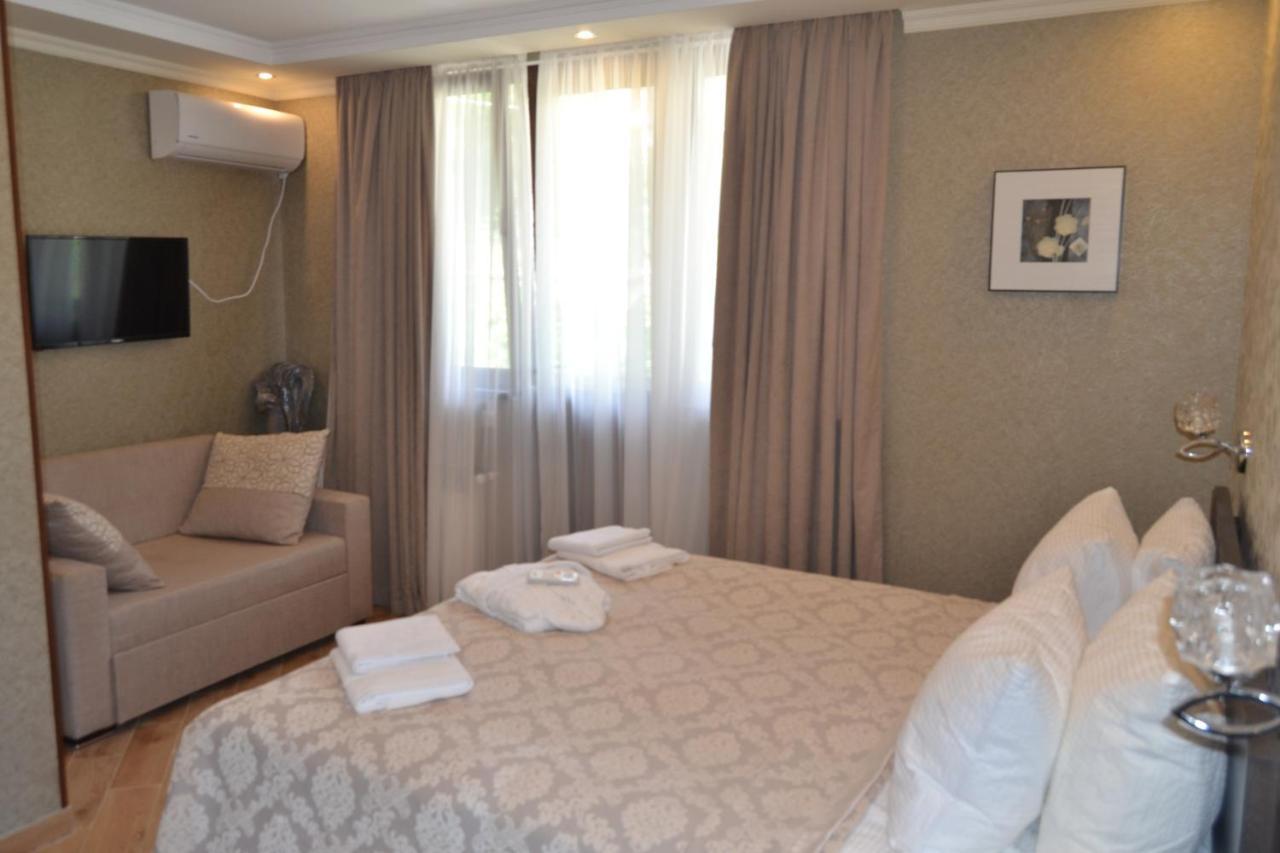 Borjomi Villa Roma Luaran gambar